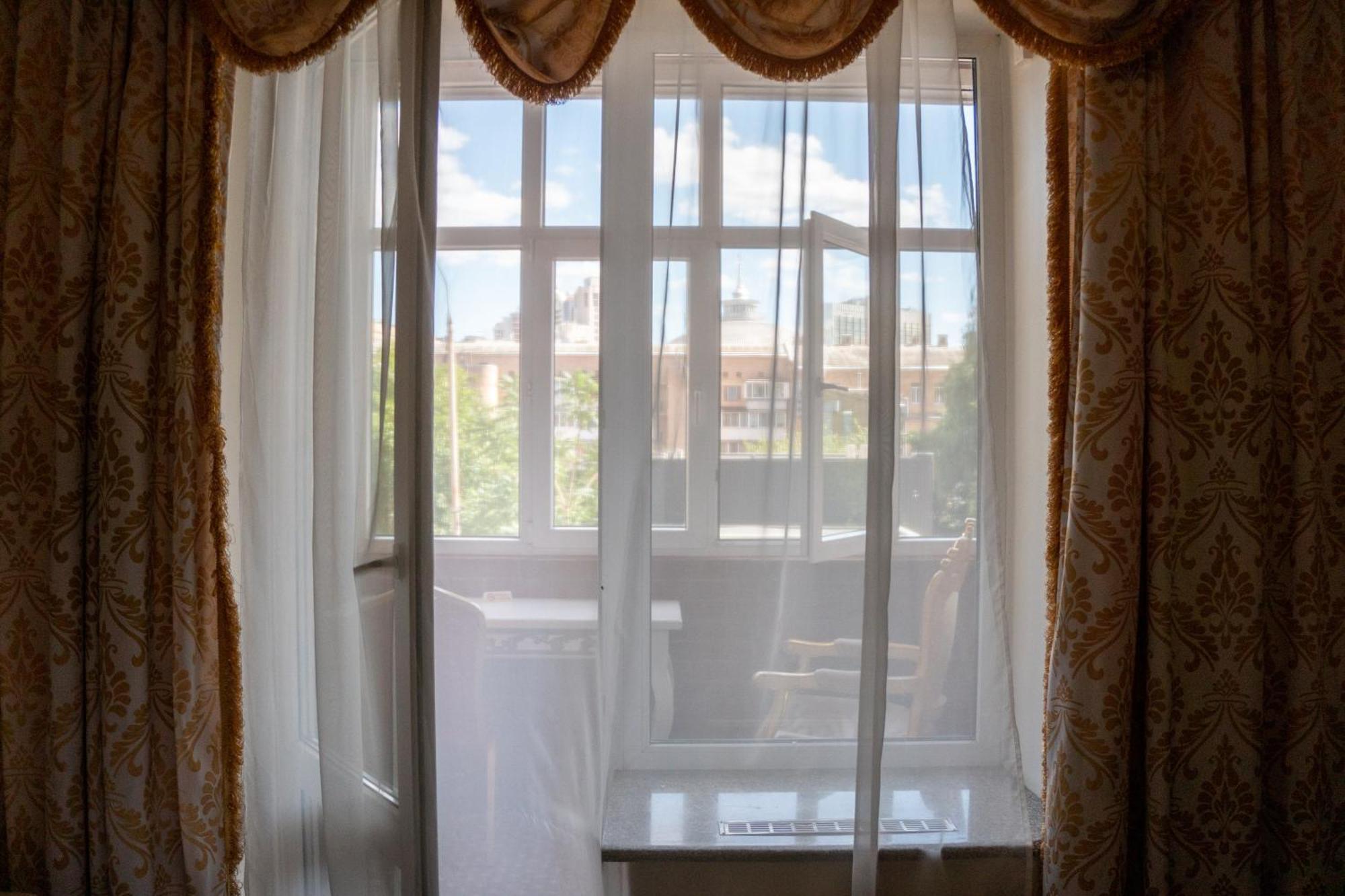 Deluxe Tweepersoonskamer met Balkon